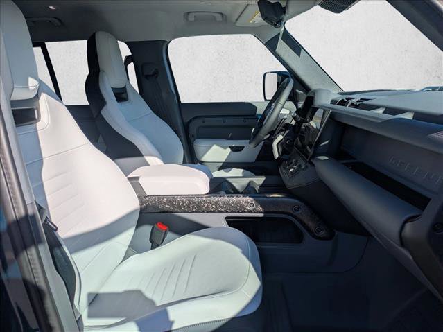 New 2026 Land Rover Defender 110 OCTA image 17