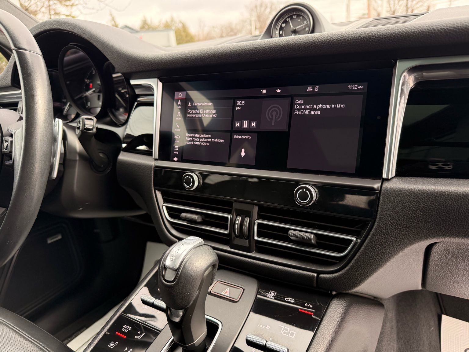 Used 2022 Porsche Macan image 24