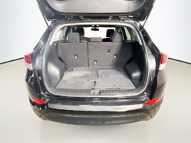 Used 2016 Hyundai Tucson SE w/ Option Group 02 FWD image 33