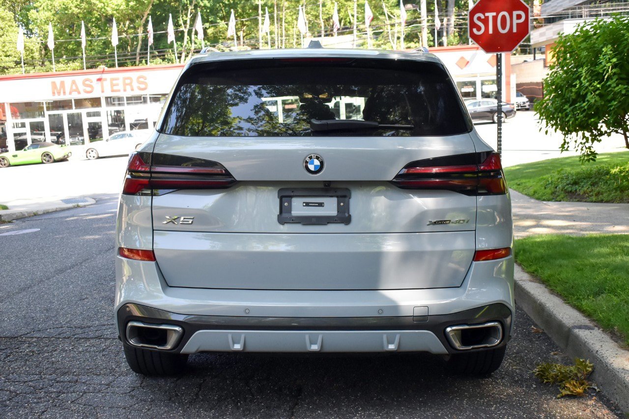 Used 2026 BMW X5 xDrive40i AWD/4WD image 7