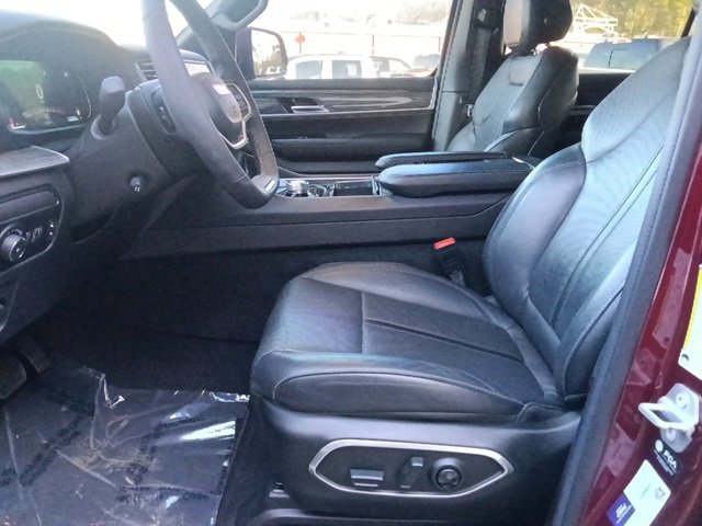 Used 2022 Jeep Wagoneer Series III w/ Premium Group I image 15