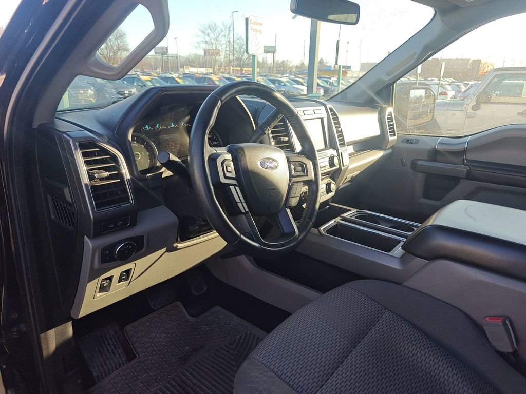 Used 2018 Ford F150 XLT w/ Equipment Group 302A Luxury image 9
