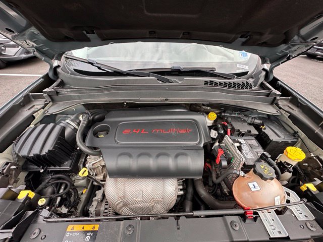 Used 2017 Jeep Renegade Limited AWD/4WD image 15