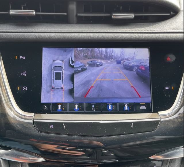 Used 2020 Cadillac XT6 Premium Luxury image 13