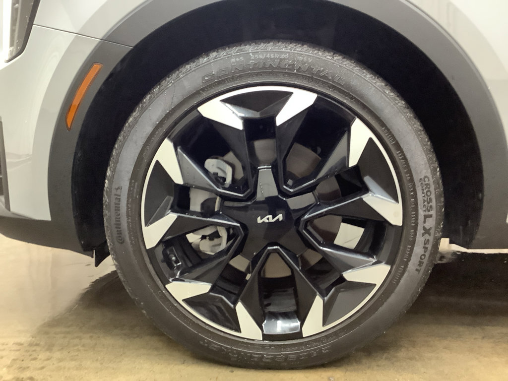 Used 2024 Kia Sorento EX w/ Panoramic Sunroof Package image 30