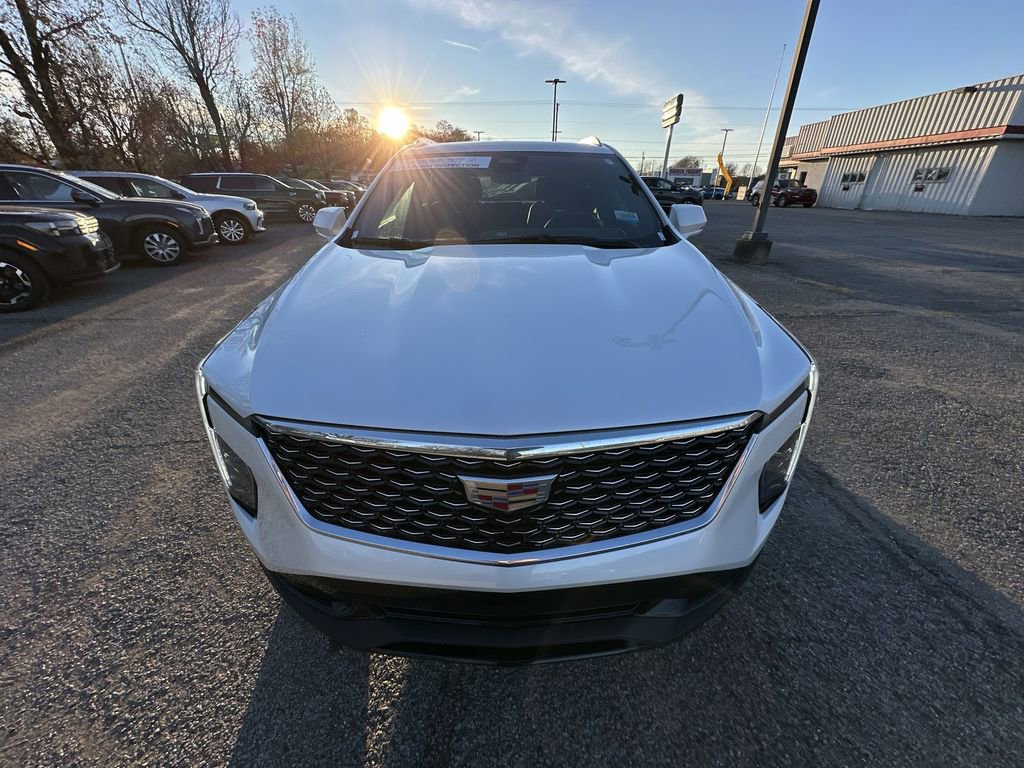 Used 2025 Cadillac XT4 Premium Luxury image 27