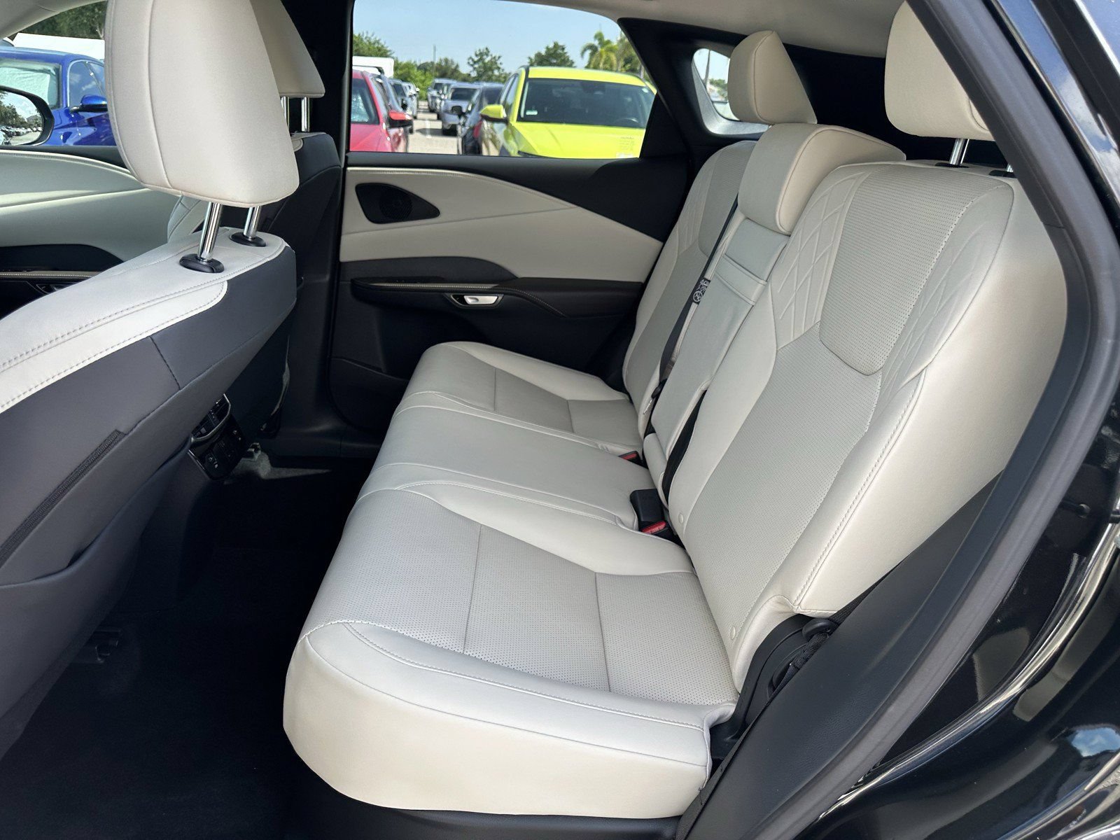 Used 2025 Lexus RX 350 Premium Plus w/ Accessory Package FWD image 18