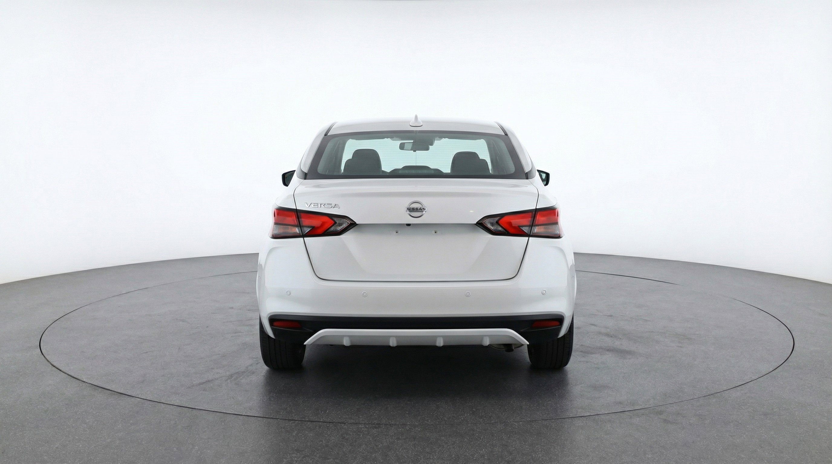 Used 2025 Nissan Versa SV image 7