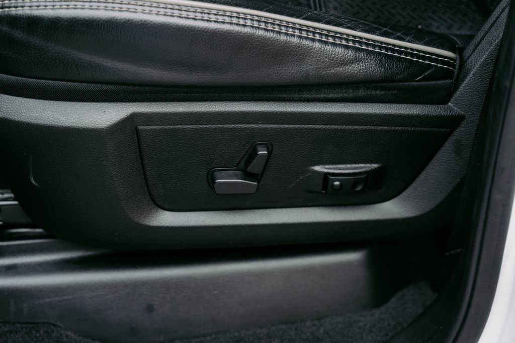 Used 2024 RAM 3500 Laramie w/ Night Edition image 19