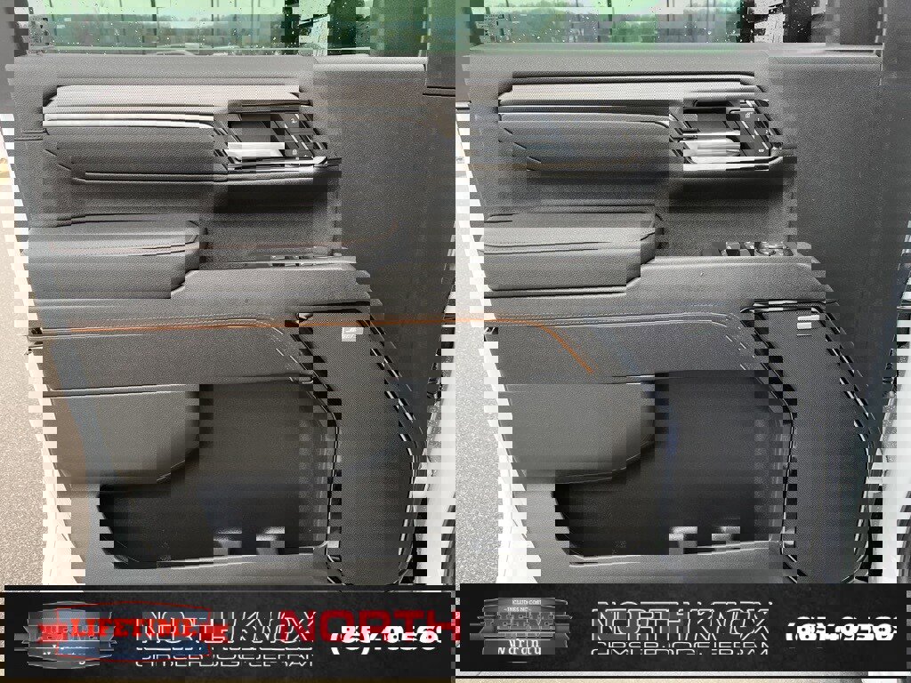 Used 2025 GMC Sierra 2500 AT4 w/ AT4 Premium Plus Package image 5