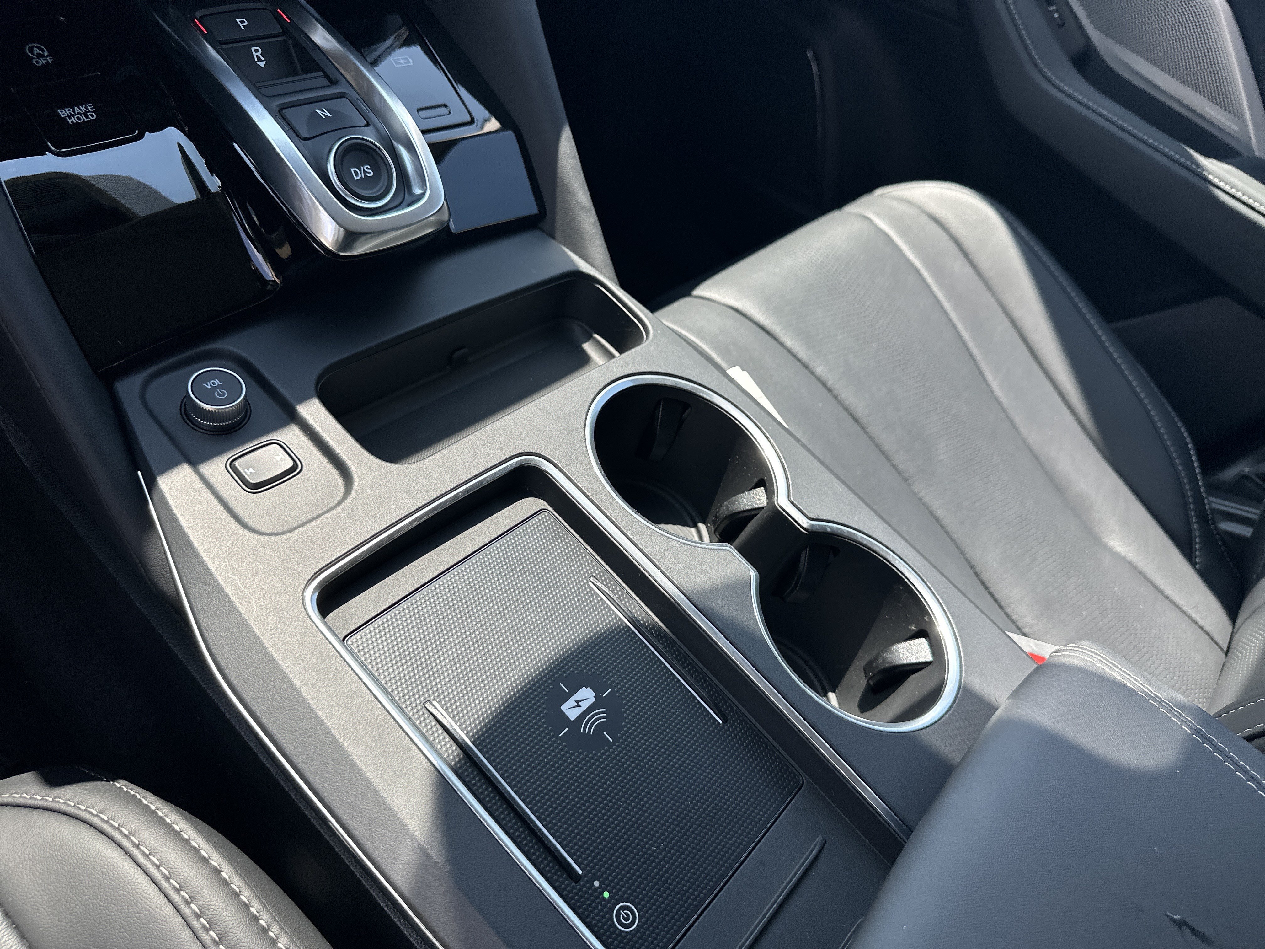 Certified 2026 Acura MDX w/ Technology Package FWD image 36