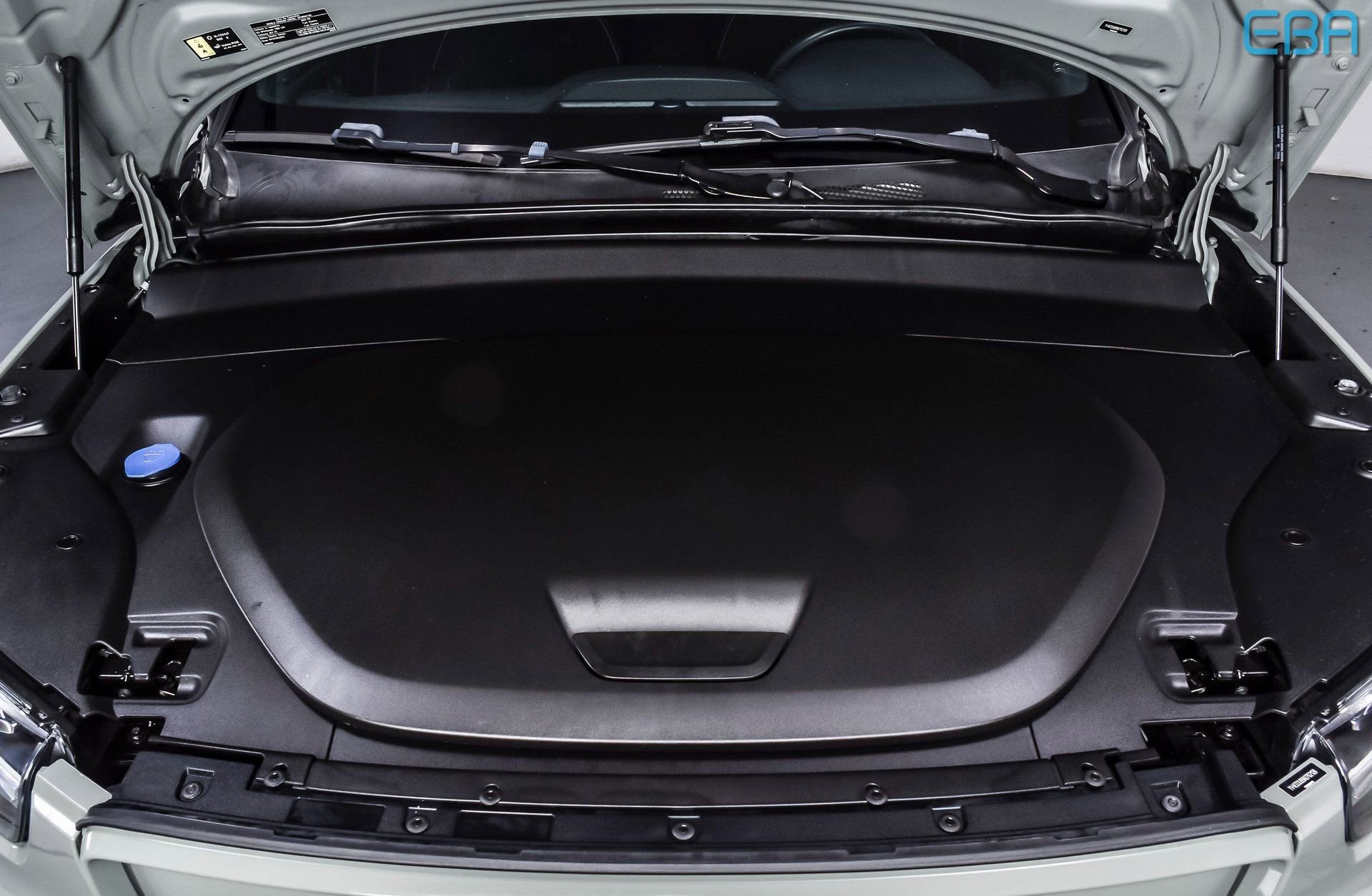 Used 2022 Volvo XC40 P8 Recharge Ultimate image 12