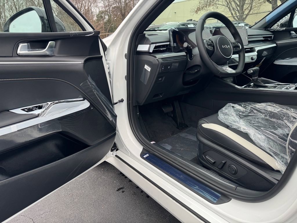 New 2026 Kia K5 GT-Line image 10