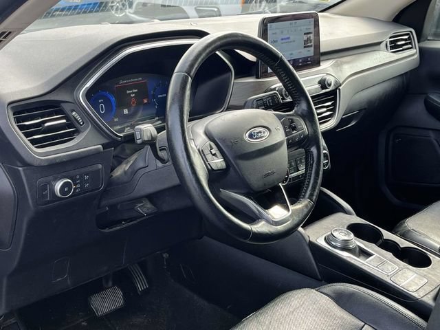 Used 2020 Ford Escape Titanium AWD/4WD image 12