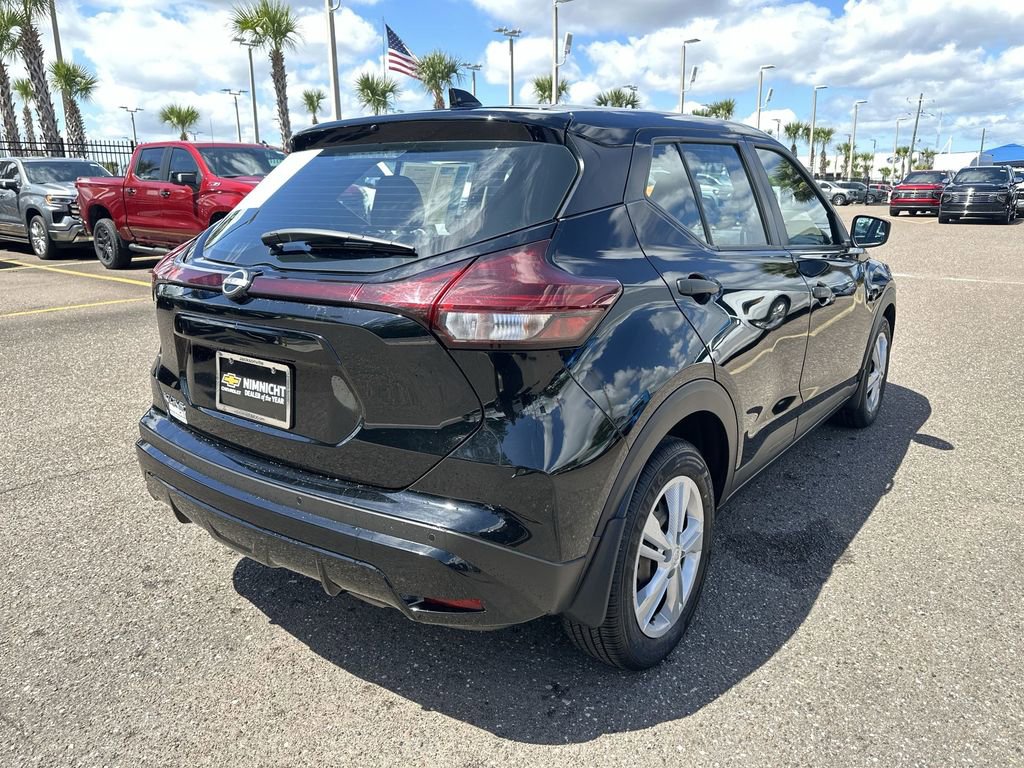 Used 2023 Nissan Kicks S FWD image 16