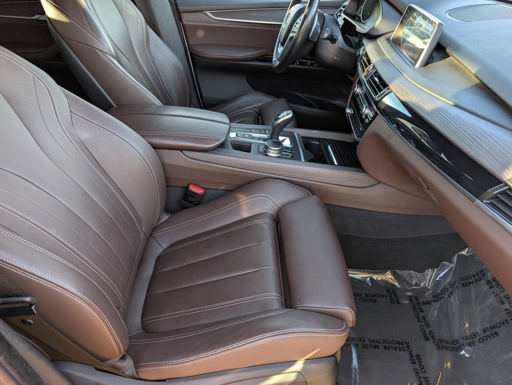 Used 2018 BMW X5 xDrive50i w/ Executive Package image 12