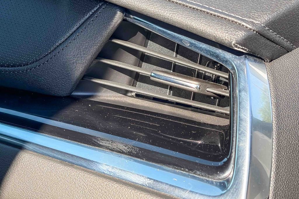 Used 2023 Cadillac XT6 Luxury image 35