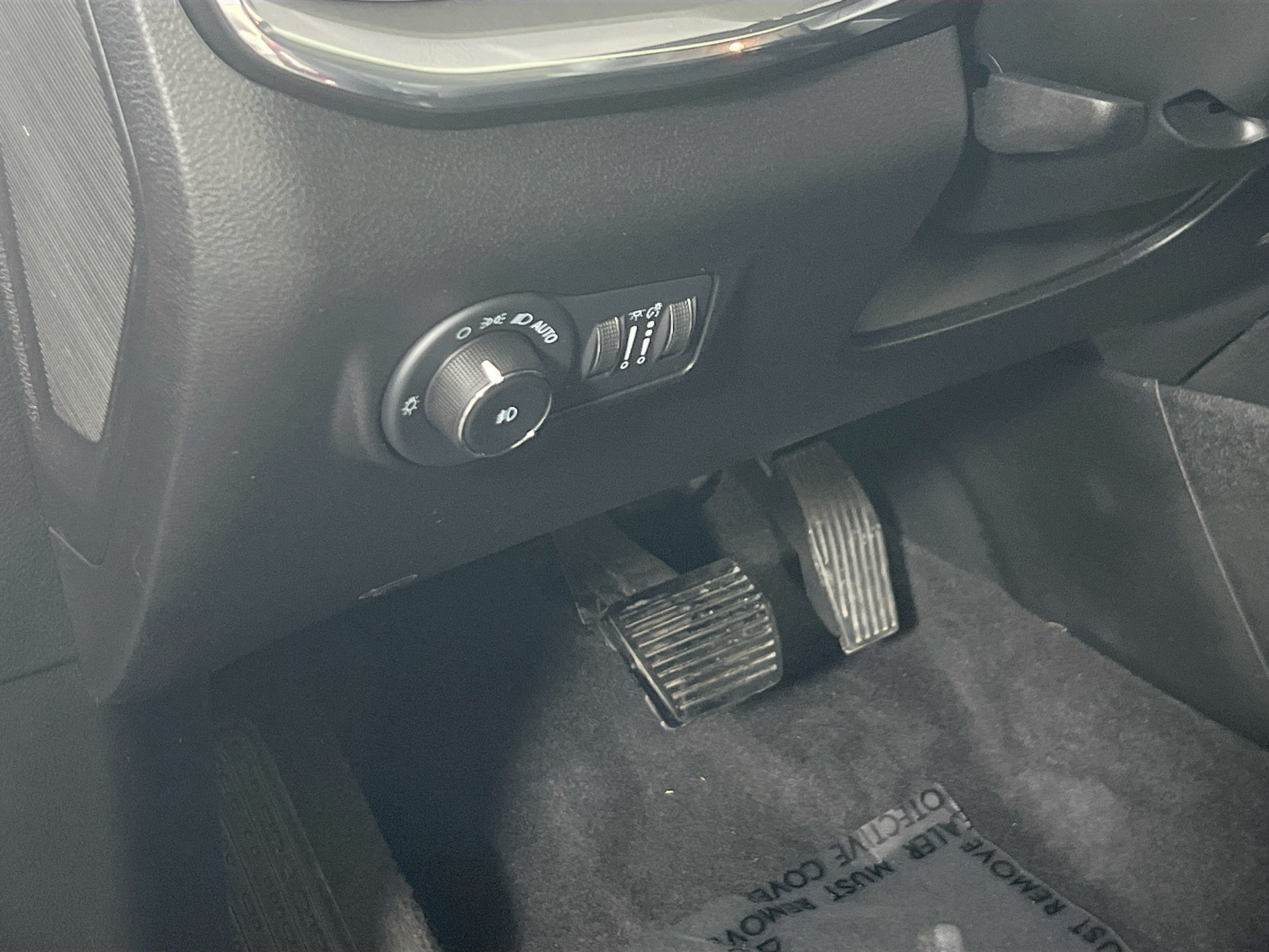Used 2022 Jeep Compass Limited w/ Sun and Sound Group AWD/4WD image 10