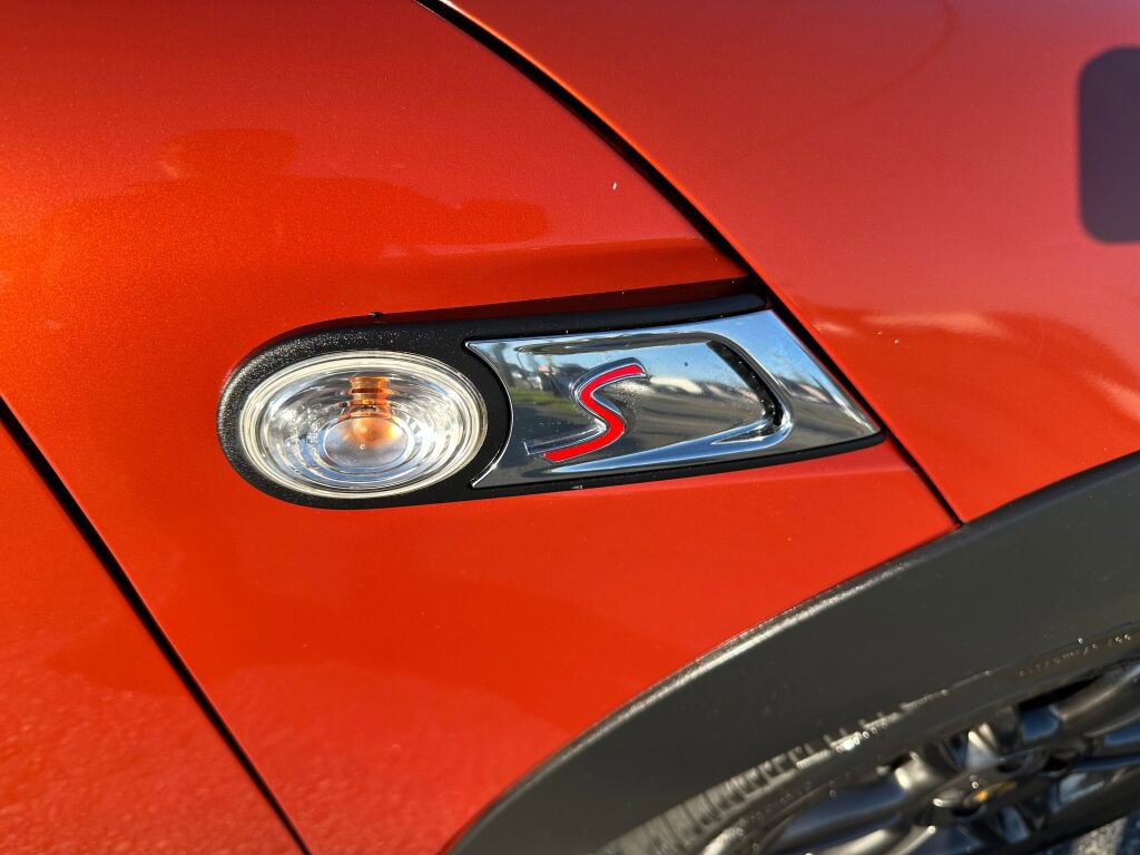 Used 2011 MINI Cooper S image 15