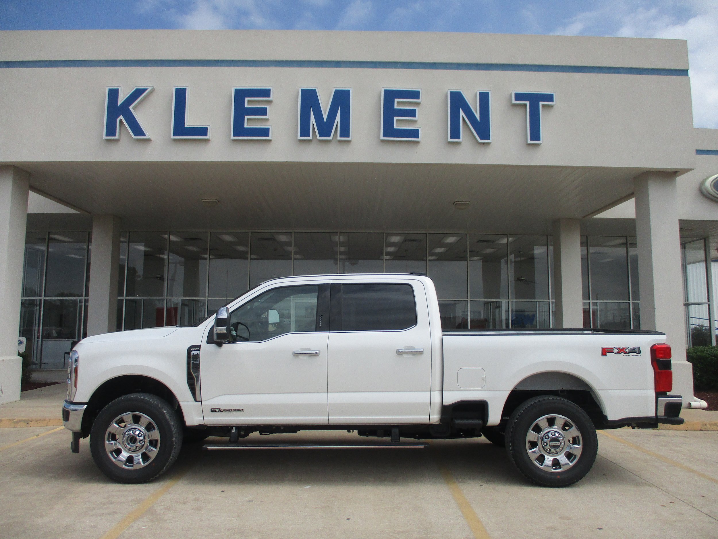 New 2026 Ford F250 Lariat w/ Lariat Ultimate Package AWD/4WD video 1
