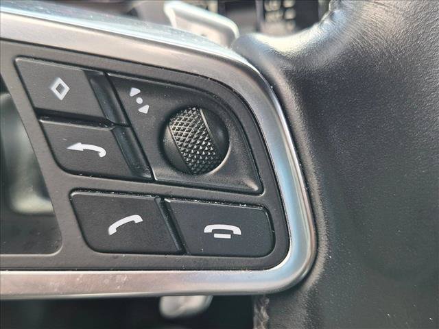 Used 2018 Porsche Panamera image 15