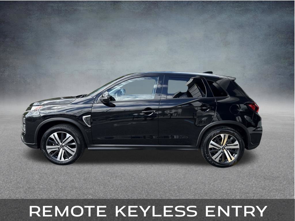 Used 2025 Mitsubishi Outlander Sport ES AWD/4WD image 2