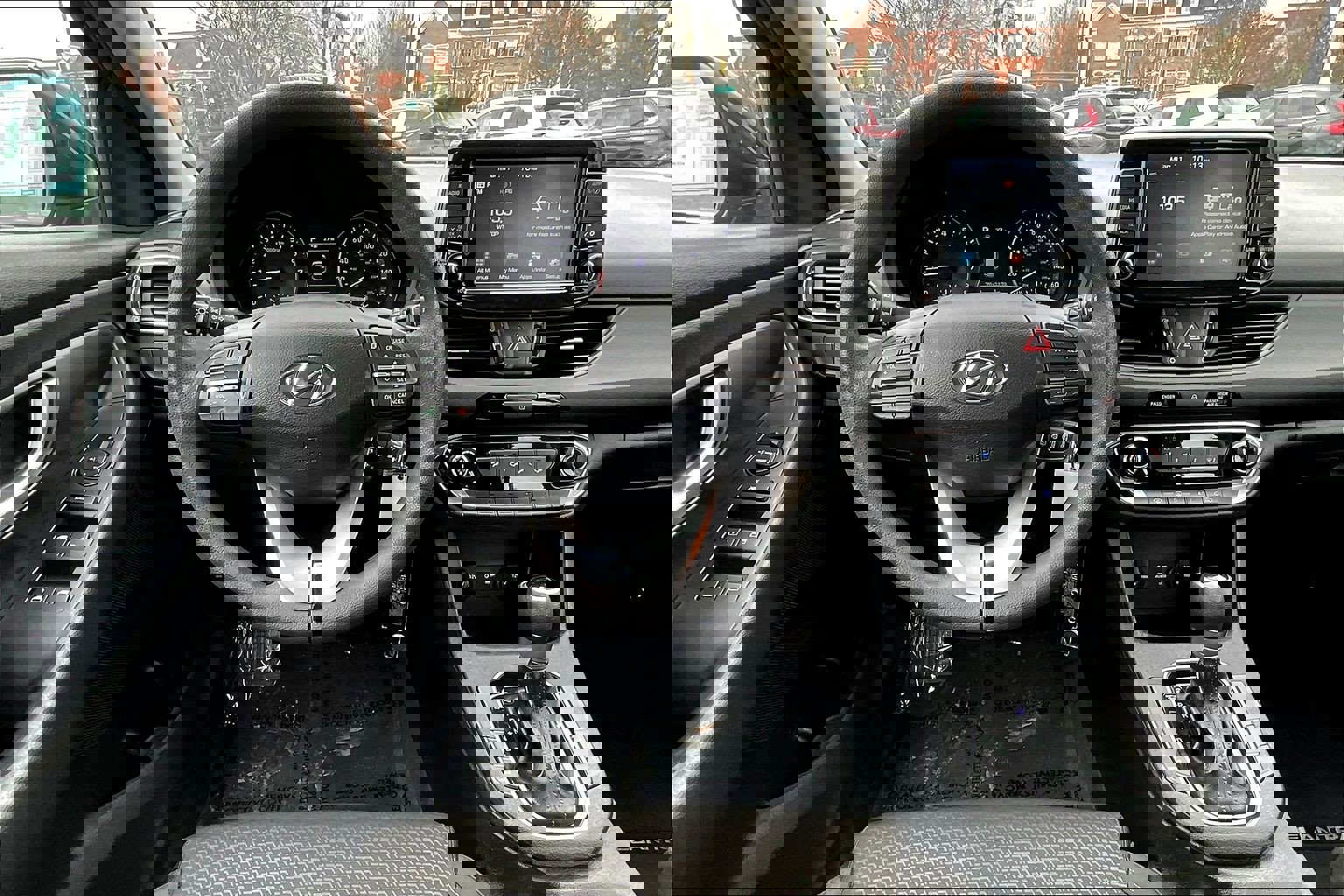 Used 2018 Hyundai Elantra GT image 5