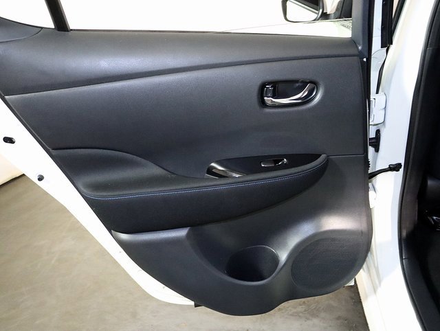 Used 2019 Nissan Leaf SV image 25