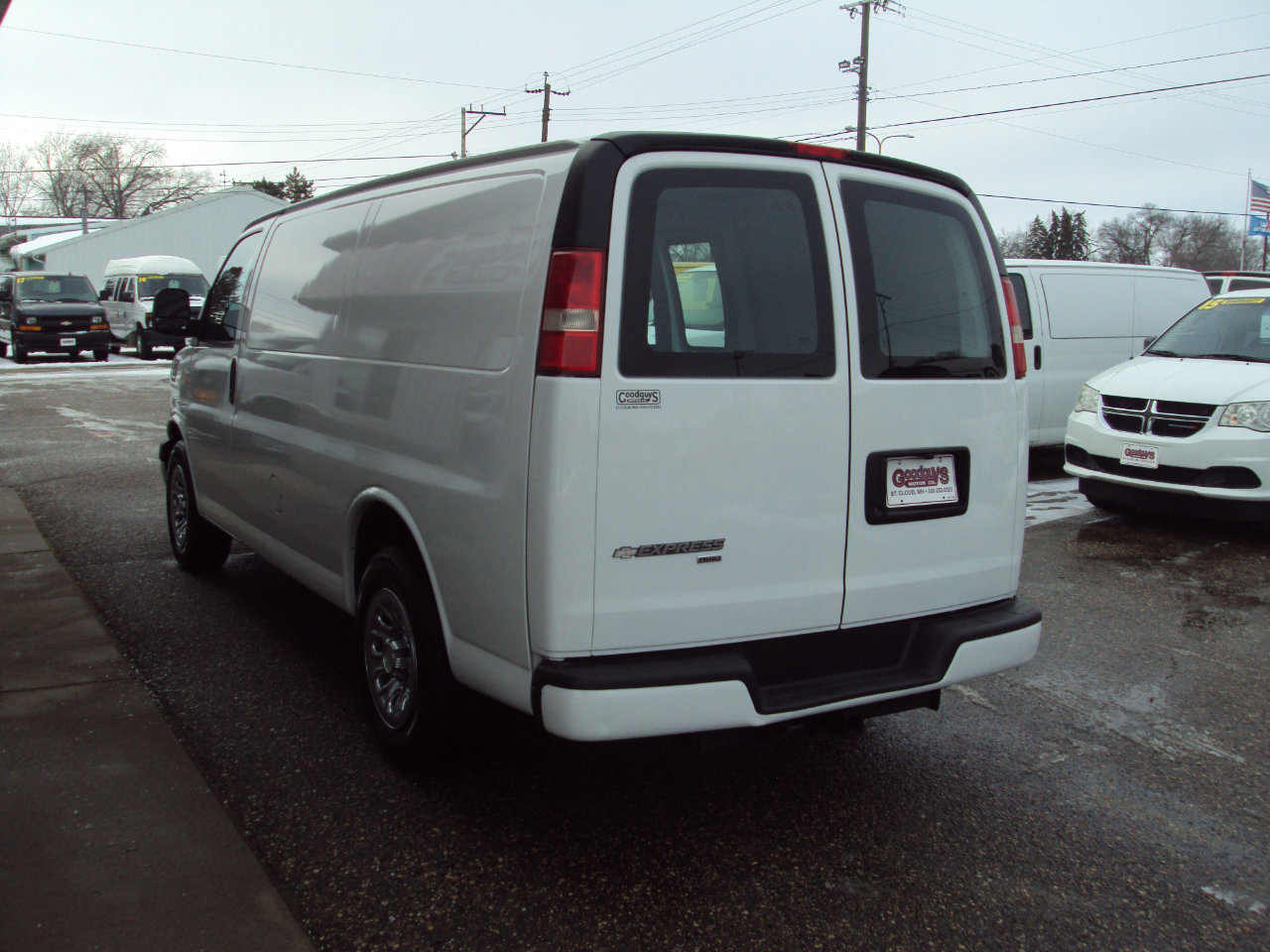 Used 2013 Chevrolet Express 1500 AWD image 5