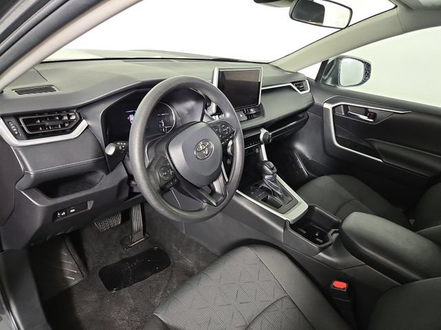 Used 2025 Toyota RAV4 XLE FWD image 14