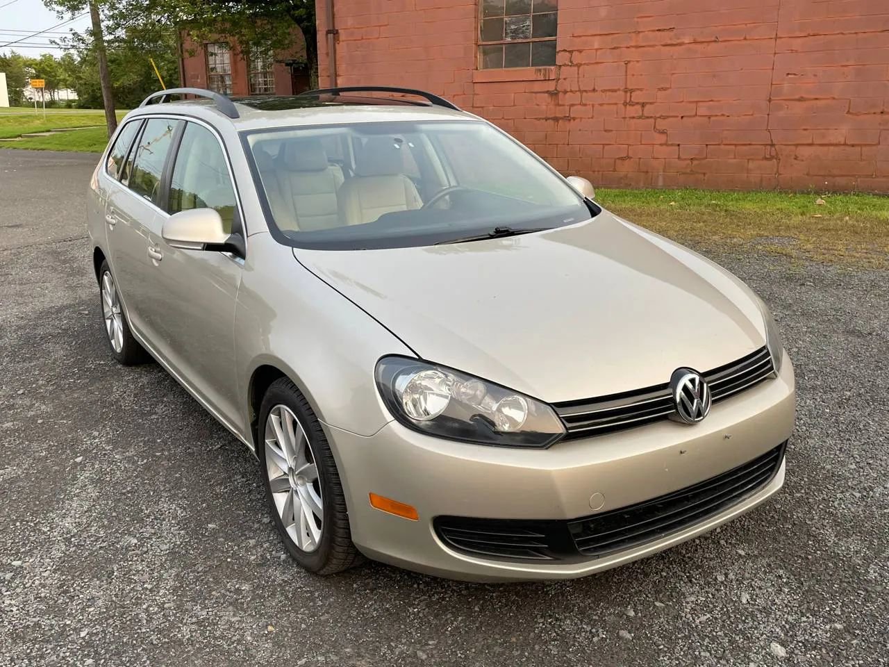 Used 2012 Volkswagen Jetta TDI image 16