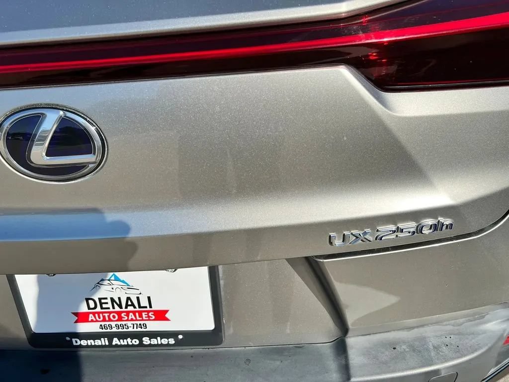 Used 2020 Lexus UX 250h F Sport AWD/4WD image 10