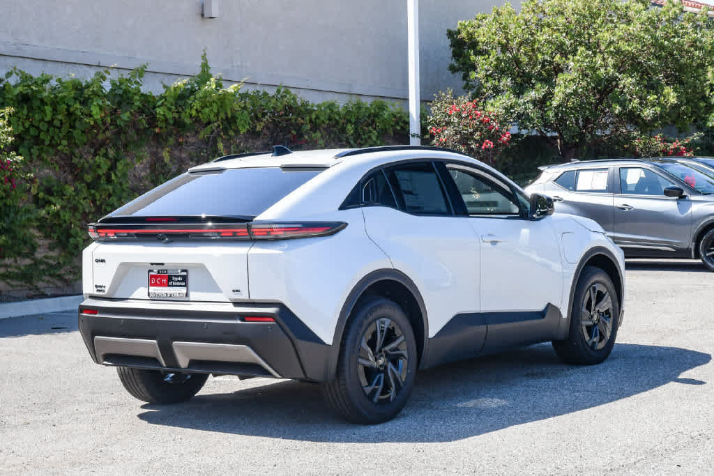 New 2026 Toyota C-HR AWD/4WD image 9