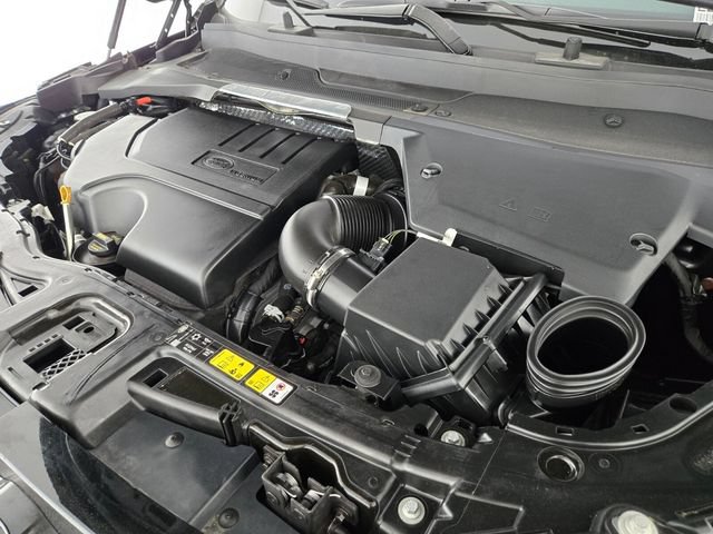 Certified 2024 Land Rover Discovery Sport Dynamic SE AWD/4WD image 19