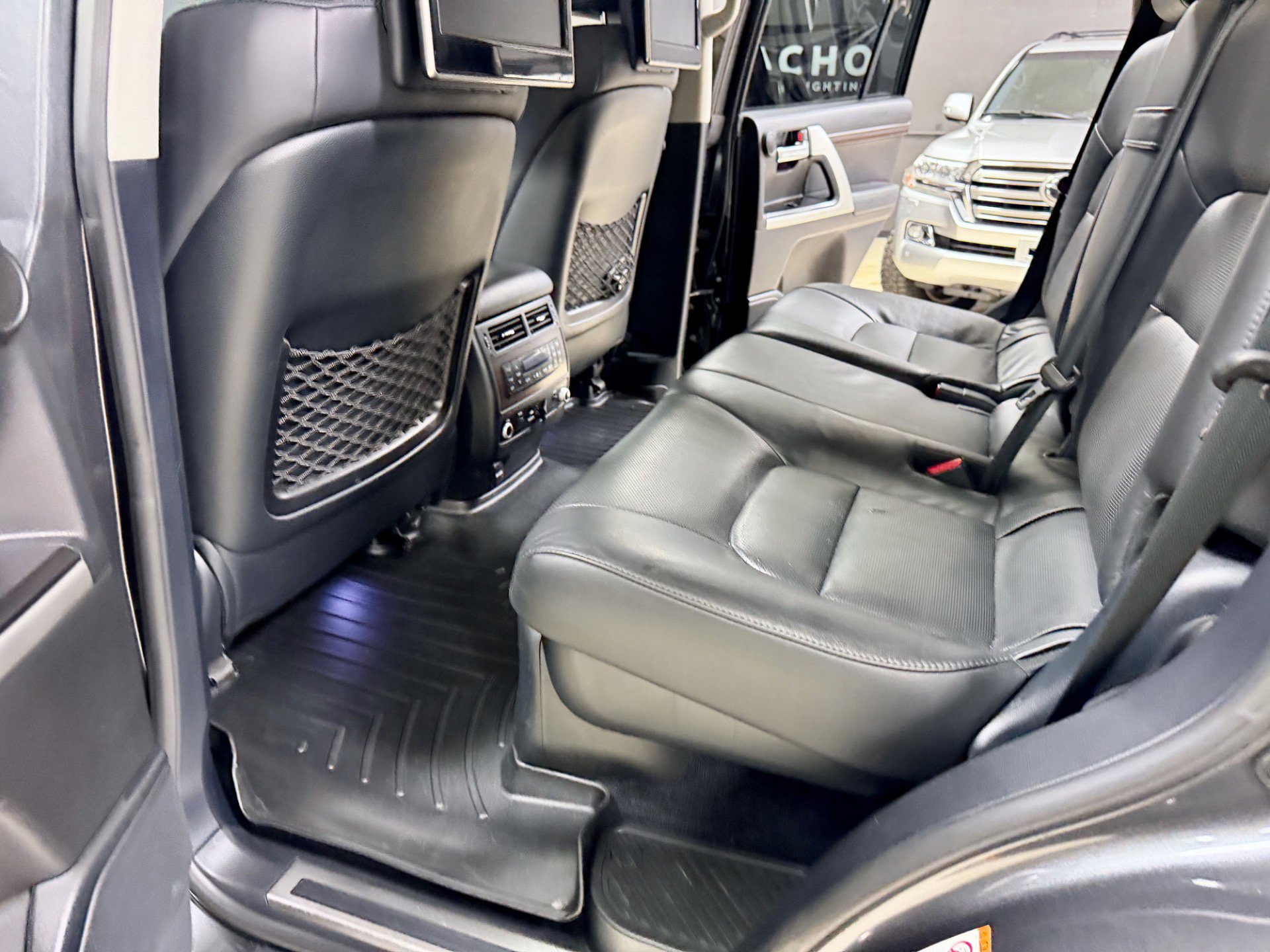 Used 2016 Toyota Land Cruiser AWD/4WD image 29