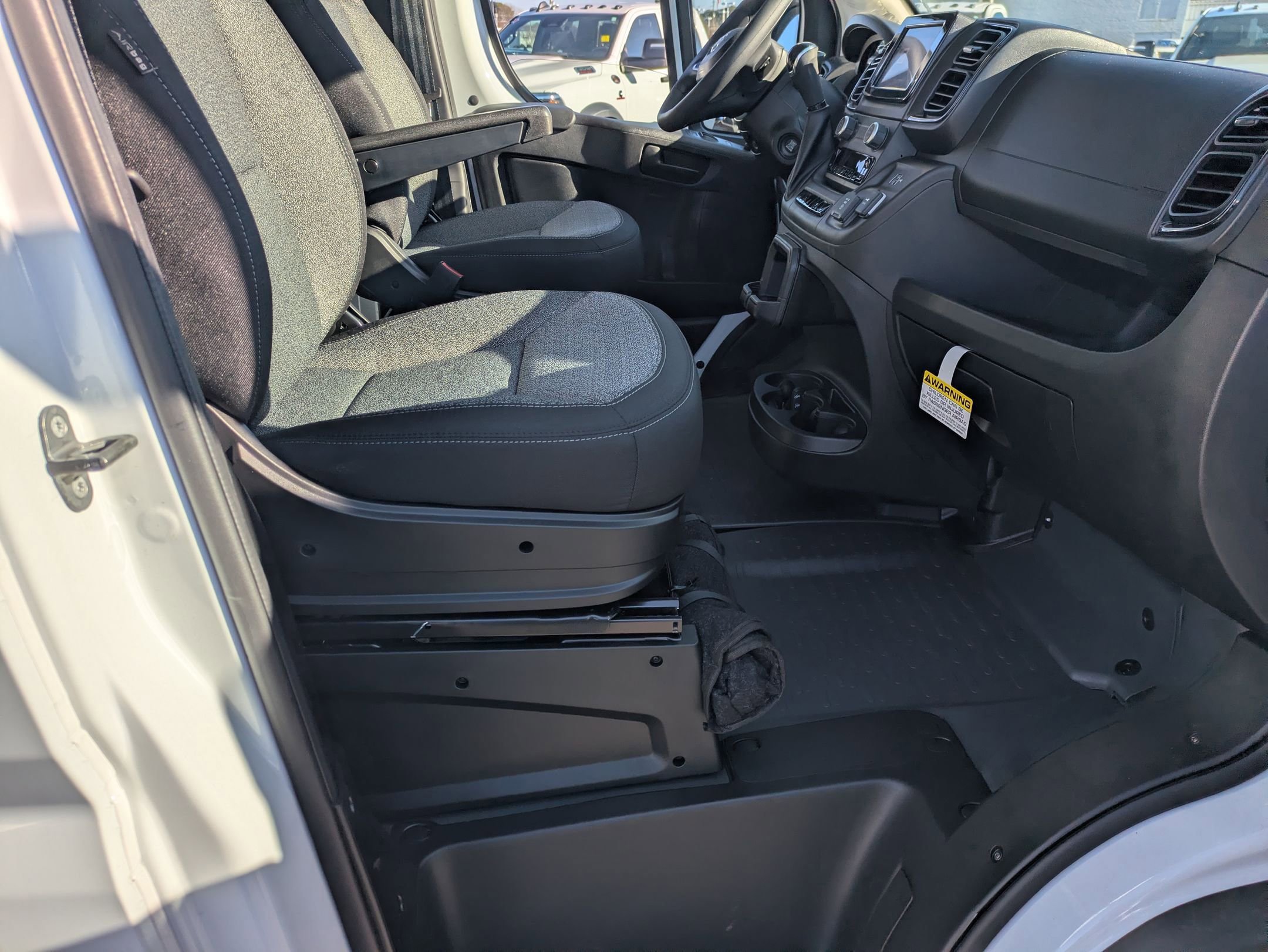 New 2026 RAM ProMaster 1500 w/ Convenience Group FWD image 25