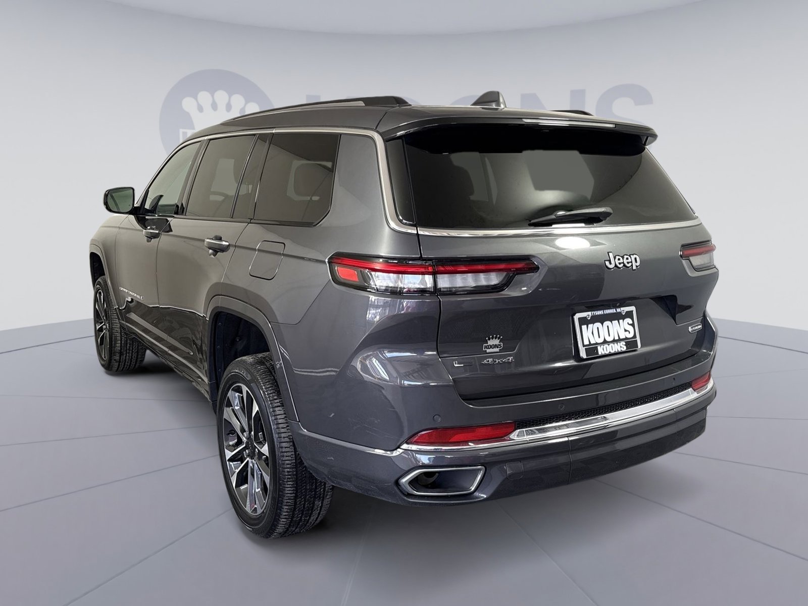 Used 2023 Jeep Grand Cherokee L Overland image 4