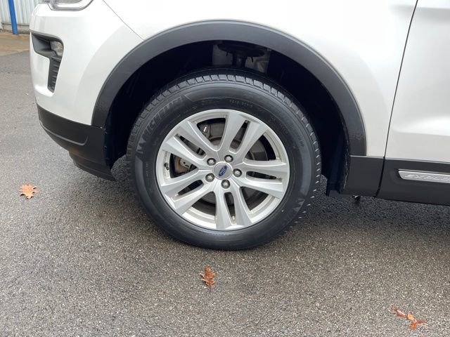 Used 2018 Ford Explorer XLT w/ Equipment Group 202A image 24