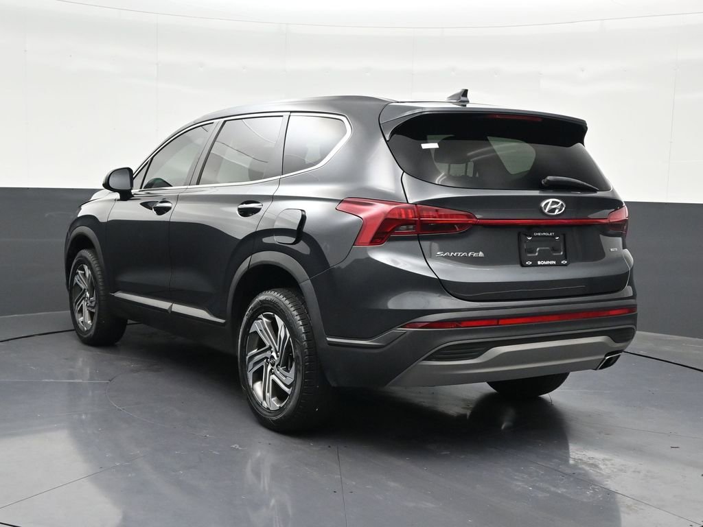 Used 2023 Hyundai Santa Fe SE w/ Cargo Package AWD/4WD image 3