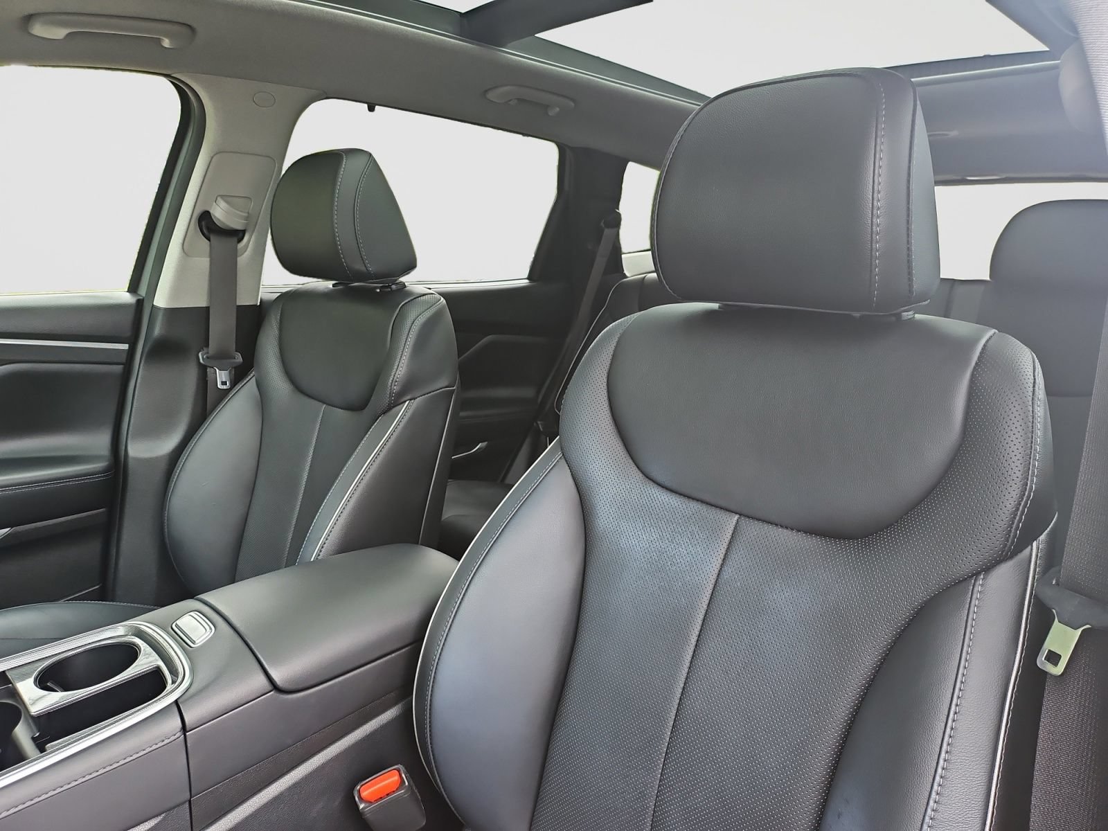 Used 2023 Hyundai Santa Fe Limited AWD/4WD image 23