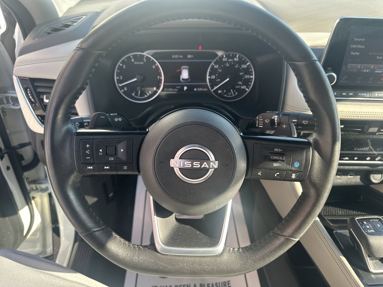 Used 2023 Nissan Rogue SL AWD/4WD image 11