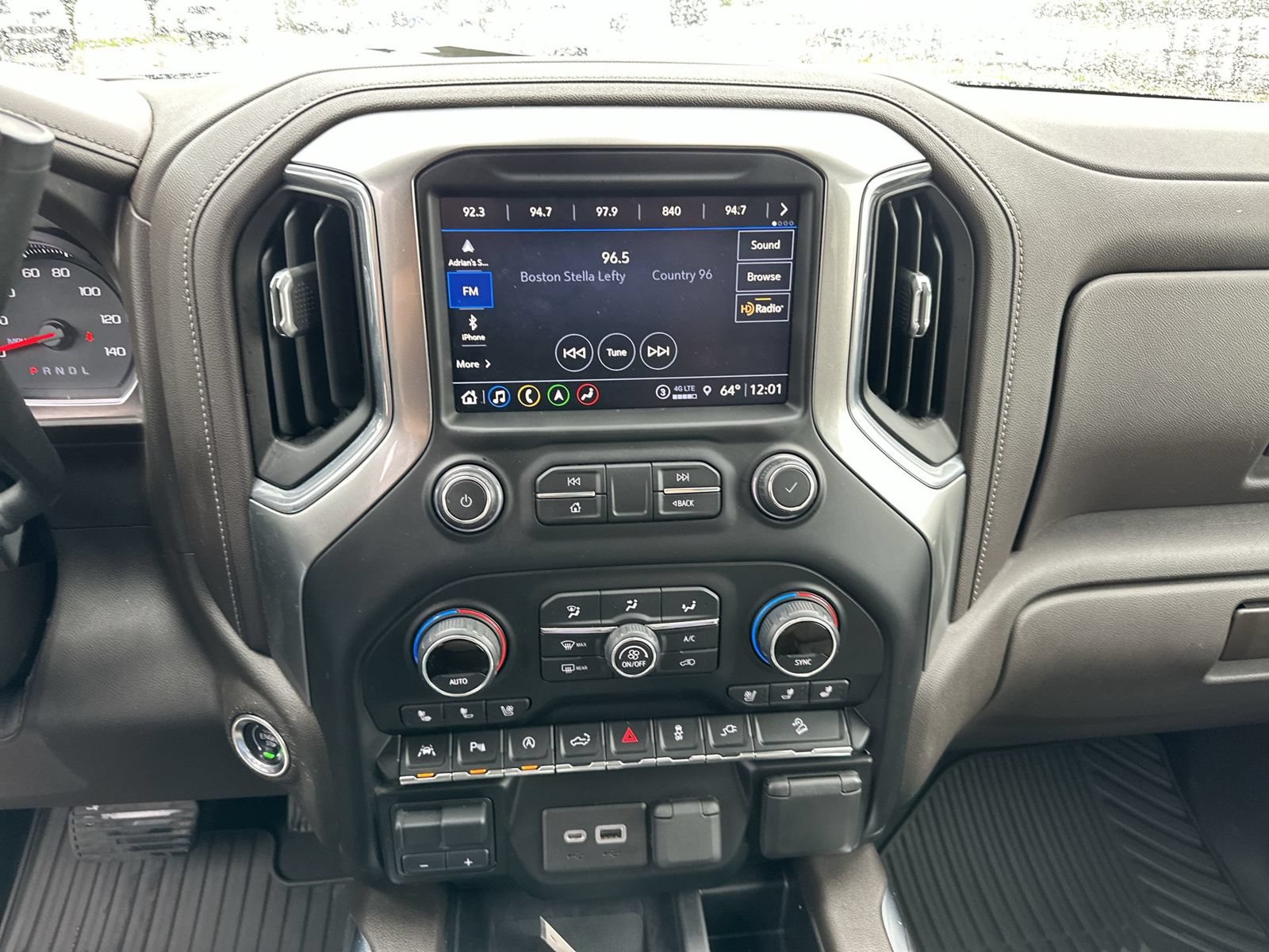Used 2021 Chevrolet Silverado 1500 LTZ w/ LTZ Premium Package AWD/4WD image 13