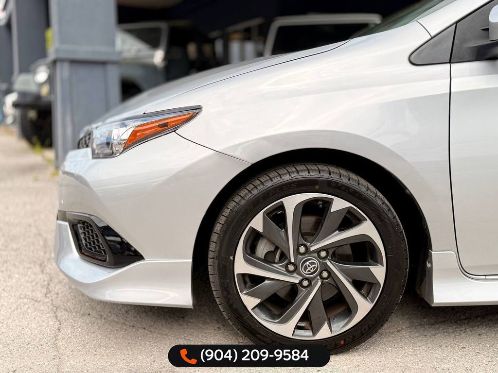 Used 2018 Toyota Corolla iM w/ Carpet Mat Package (TMS) image 13