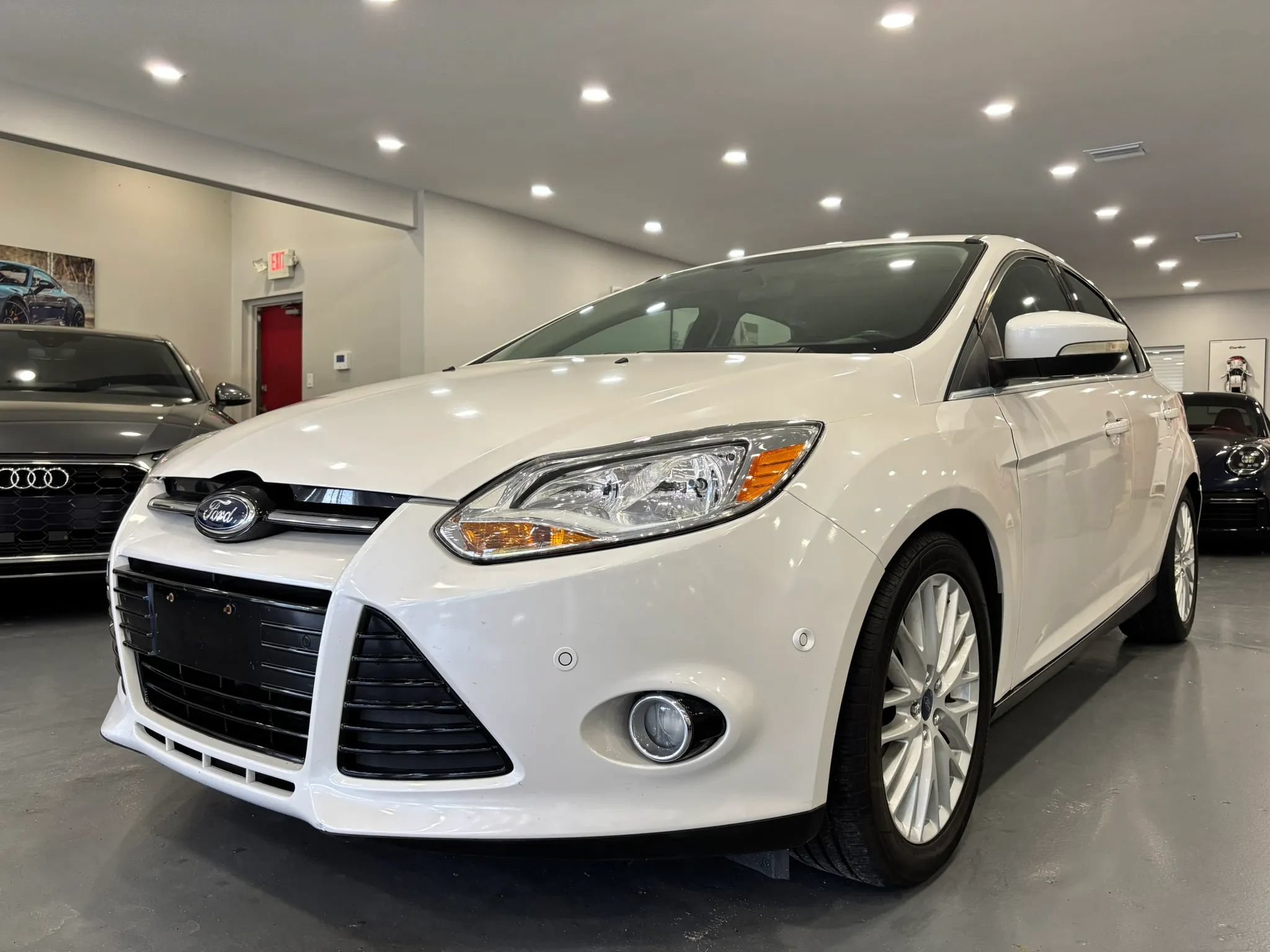 Used 2014 Ford Focus Titanium FWD image 3