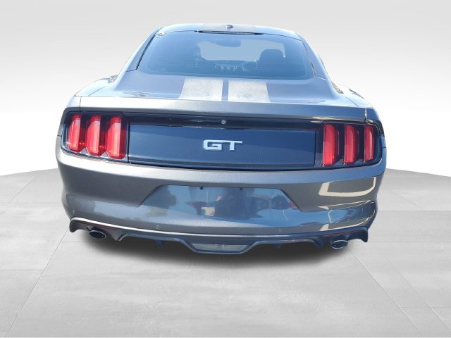 Used 2017 Ford Mustang GT Premium w/ GT Performance Package RWD image 5