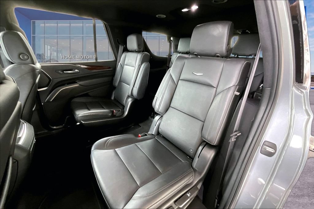 Used 2022 Cadillac Escalade Luxury AWD/4WD image 19