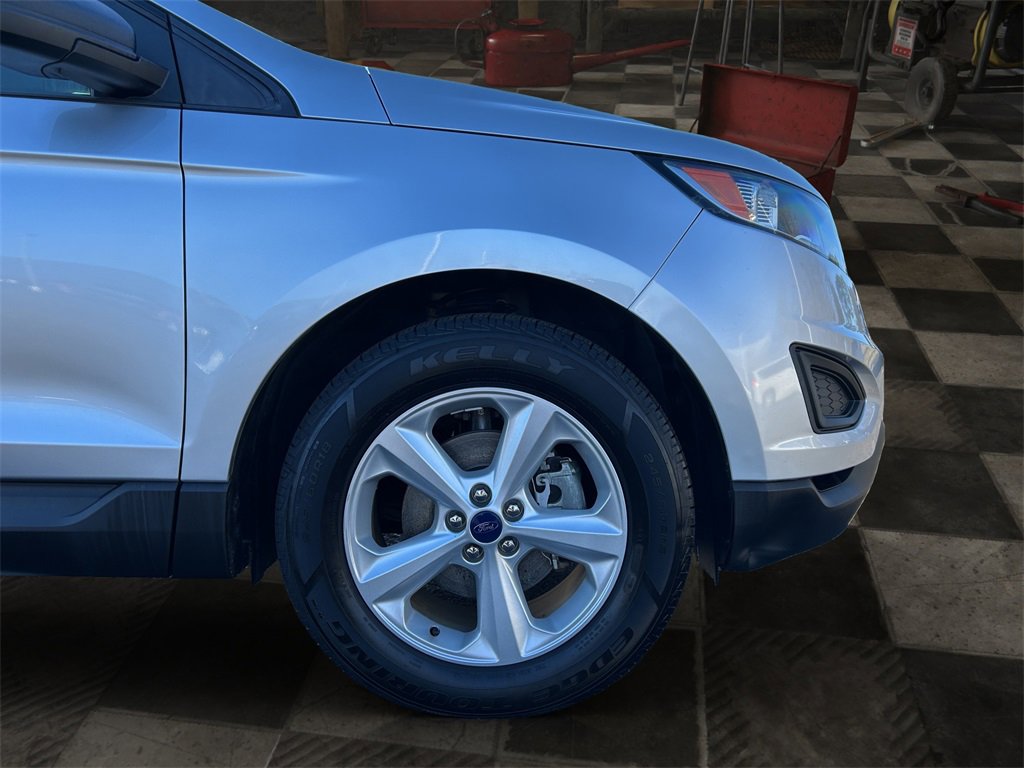 Used 2016 Ford Edge SE image 10