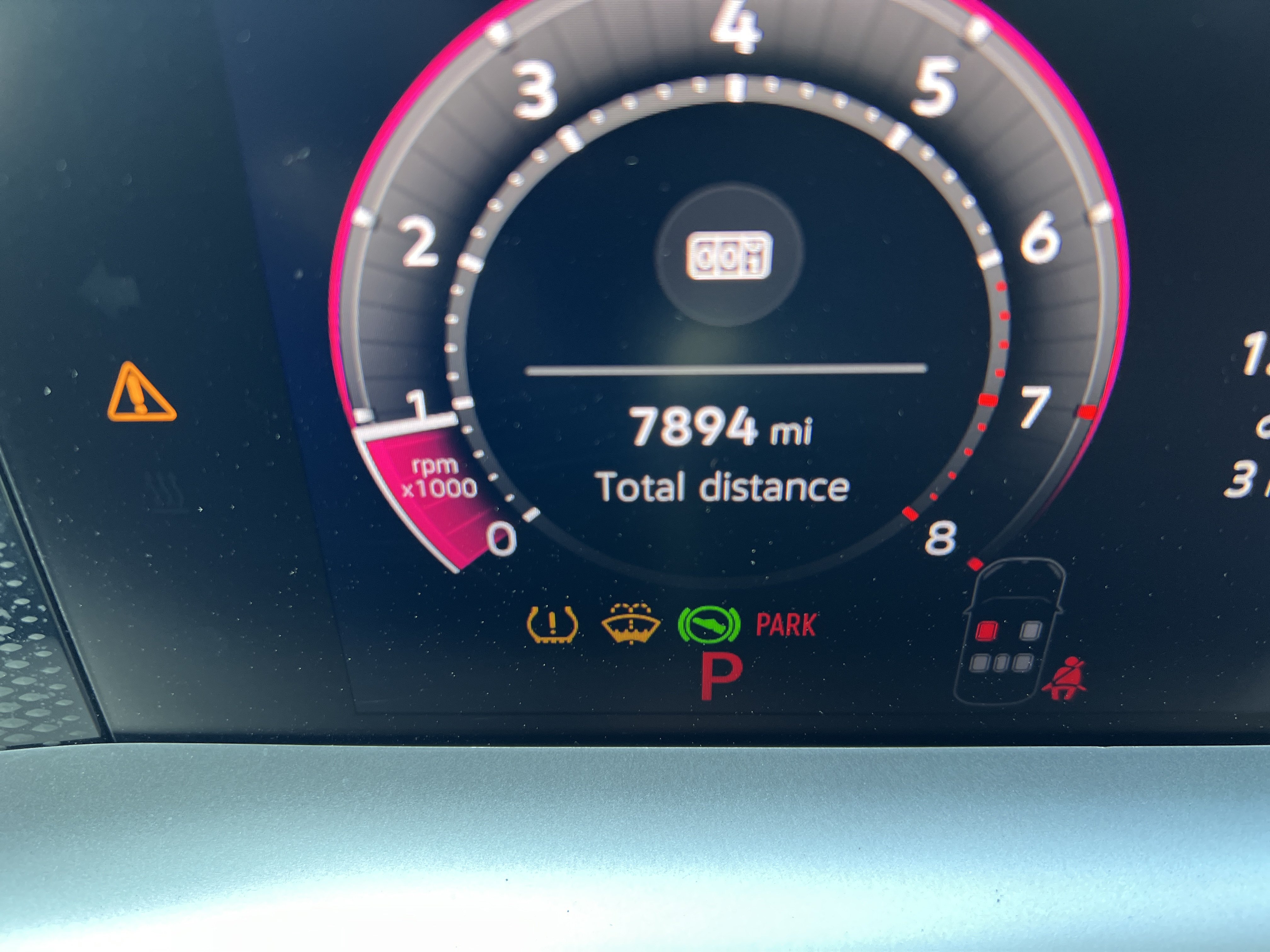 Certified 2026 Volkswagen Tiguan SE R-Line FWD image 19