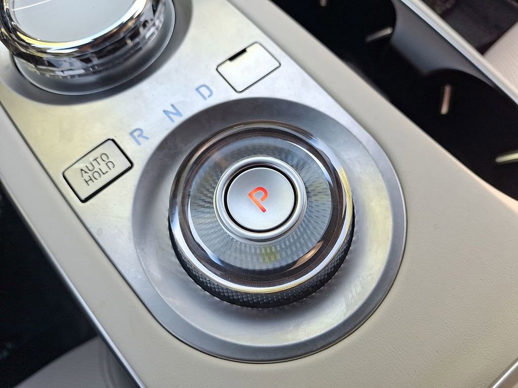 Used 2024 Genesis Electrified GV70 Advanced image 12