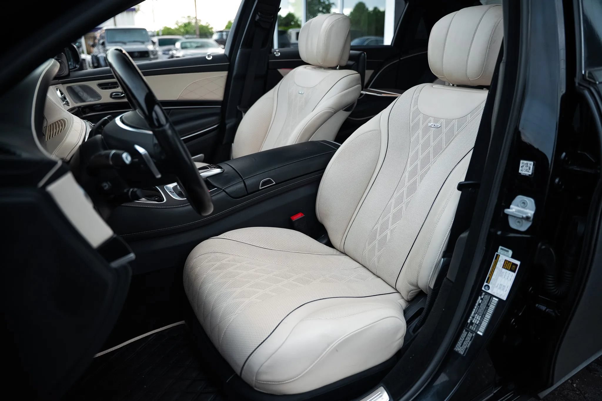 Used 2016 Mercedes-Benz Maybach S 600 image 27